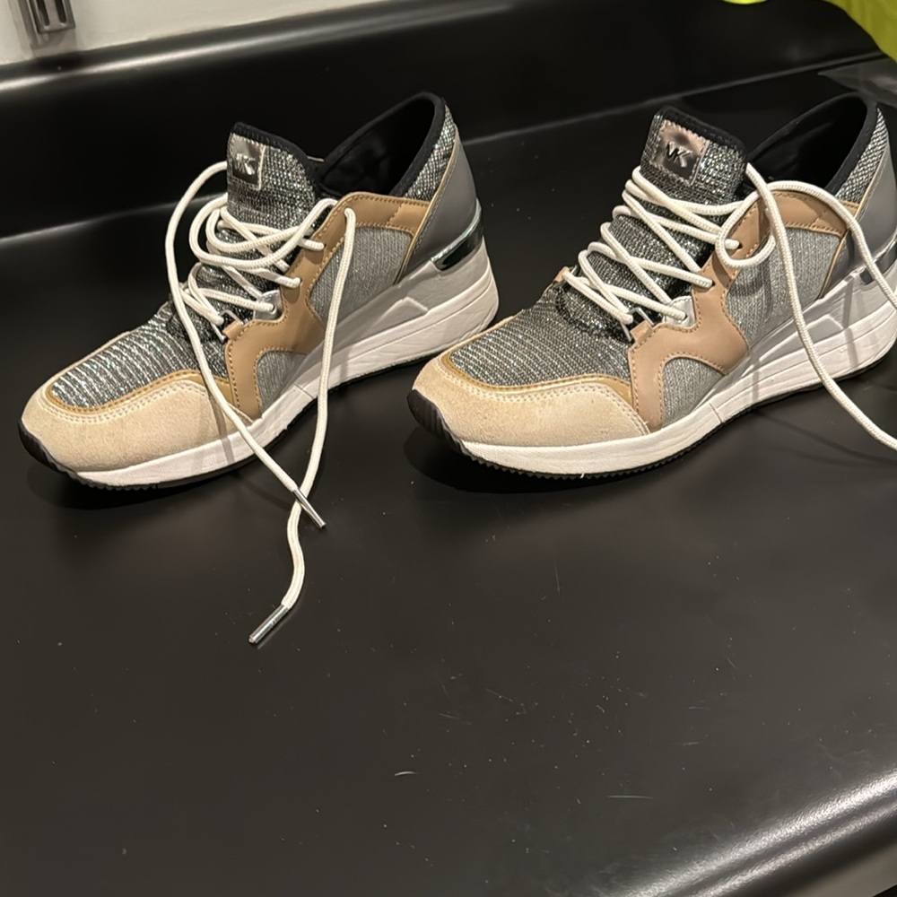 Michael Kors bling sneakers - Picture 2 of 5